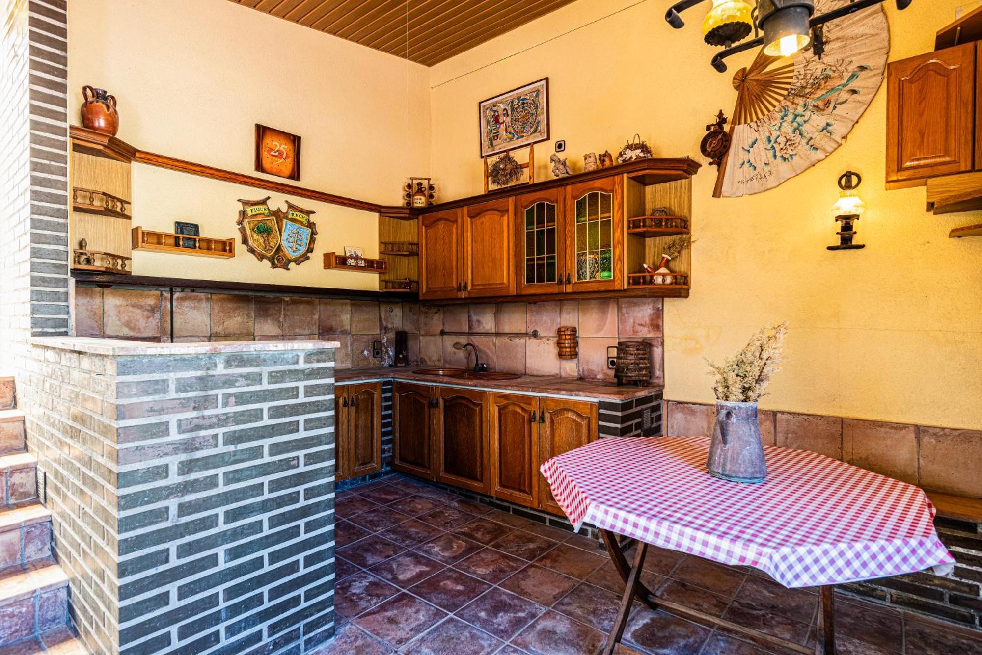 Espacio De Paz, Ideal Para Familias Villa Amalia La Llacuna Exterior foto